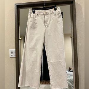 KUT from the Kloth Meg wide leg jeans in cream (ecru)